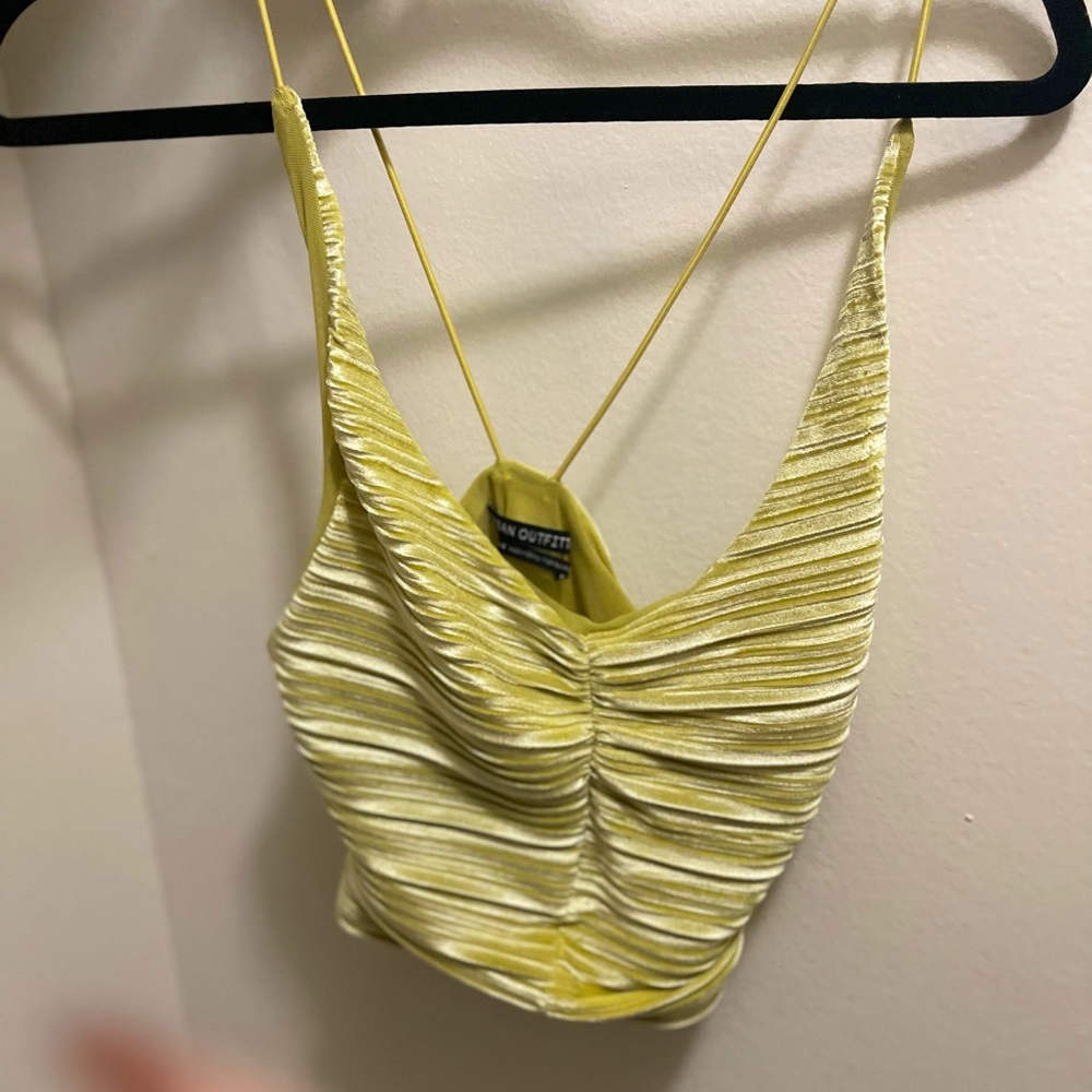 NWOT UO velour crop top